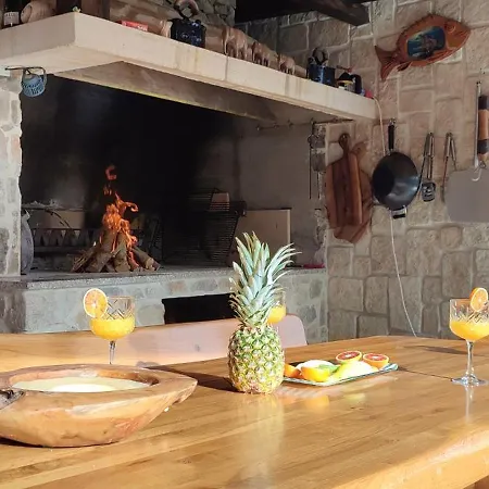 Luxury Sunrise Jacuzzi Apts, 50 M From The * Kali