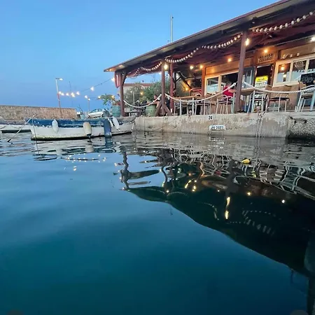 Luxury Sunrise Jacuzzi Apts, 50 M From The * Kali