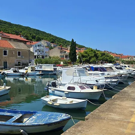 Appartement Luxury Sunrise Jacuzzi Apts, 50 M From The Kali