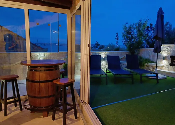 Appartement Luxury Sunrise Jacuzzi Apts, 50 M From The Kali