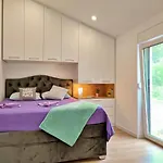Luxury Sunrise Jacuzzi Apts, 50 M From The * Kali