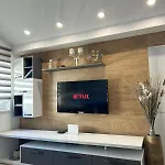 Luxury Sunrise Jacuzzi Apts, 50 M From The Lägenhet *