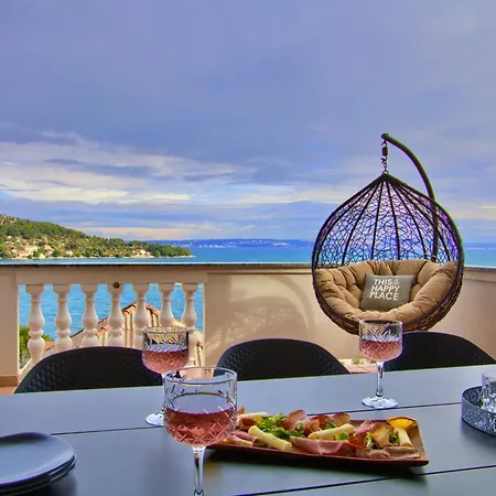 Apartmán Luxury Sunrise Jacuzzi Apts, 50 M From The Kali