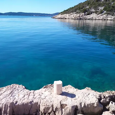 Apartmán Luxury Sunrise Jacuzzi Apts, 50 M From The *