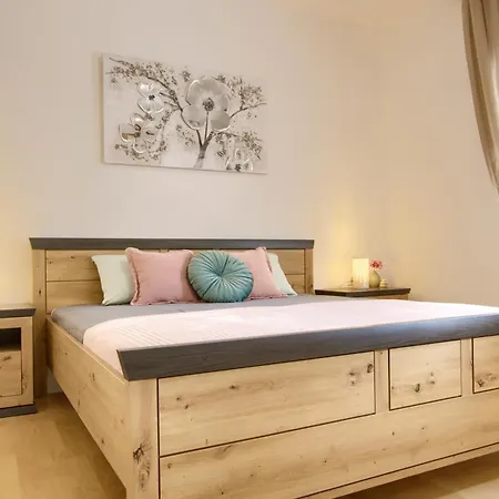 Luxury Sunrise Jacuzzi Apts, 50 M From The * Kali