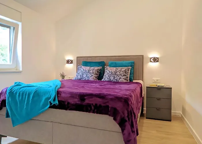 Luxury Sunrise Jacuzzi Apts, 50 M From The Kali