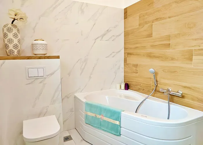 Luxury Sunrise Jacuzzi Apts, 50 M From The Appartement *