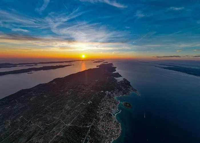 Apartman Luxury Sunrise Jacuzzi Apts, 50 M From The Kali