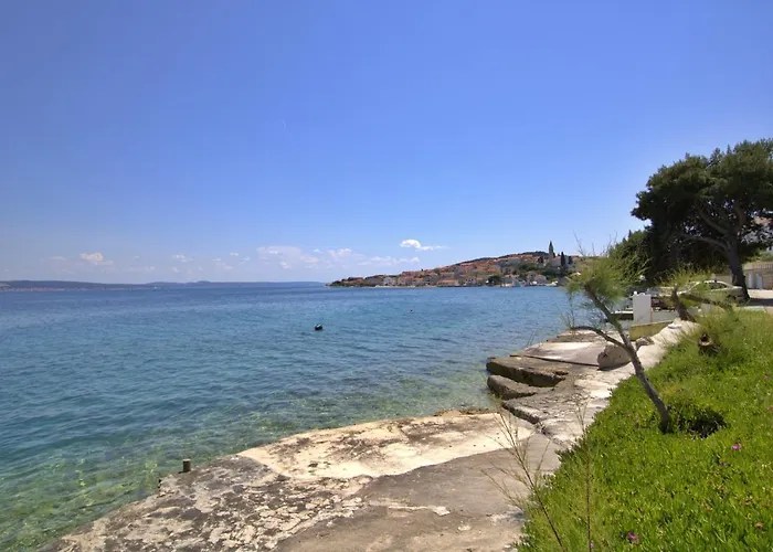 Luxury Sunrise Jacuzzi Apts, 50 M From The Kali